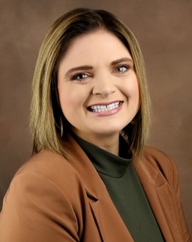 Employee portrait of Emily Wortman. 